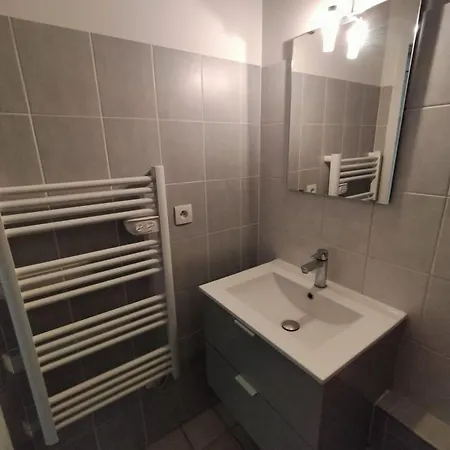아파트 Cosy Proche Des Thermes 디뉴레뱅